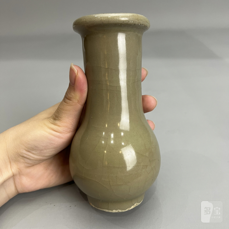 明代 龙泉窑米黄釉箸瓶 - 图9